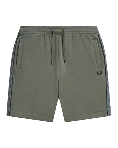 FRED PERRY CONTRAST TAPE SHORTS FIELD GREEN SPODENKI