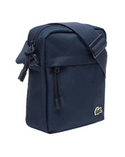 Załaduj obraz do przeglądarki galerii, LACOSTE NEOCROC VERTICAL CAMERA BAG MARINE SASZETKA