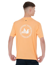 Załaduj obraz do przeglądarki galerii, PEACEFUL HOOLIGAN C.U.P SALMON T-SHIRT