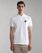 Load image into Gallery viewer, NAPAPIJRI E-WHALE BRIGHT WHITE KOSZULKA POLO