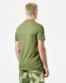 Načíst obrázek do prohlížeče Galerie, WEEKEND OFFENDER ADACHI CAMO SAPLING GREEN T-SHIRT