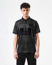 Load image into Gallery viewer, WEEKEND OFFENDER BLACKOUT FOOTBALL SHIRT BLACK