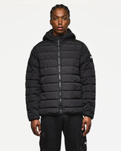 Load image into Gallery viewer, Weekend Offender La Guardia Puffer Jacket Black kurtka puchowa
