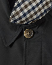 Załaduj obraz do przeglądarki galerii, Weekend Offender Whitehouse Mac Jacket Black płaszcz