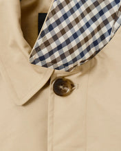 Załaduj obraz do przeglądarki galerii, Weekend Offender Whitehouse Mac Jacket Stone płaszcz