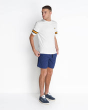 Załaduj obraz do przeglądarki galerii, LYLE & SCOTT LOGO PRINT SHORT SPODENKI