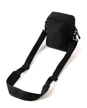 Załaduj obraz do przeglądarki galerii, WEEKEND OFFENDER SMALL CROSS BODY BAG SASZETKA