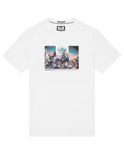 Załaduj obraz do przeglądarki galerii, WEEKEND OFFENDER STRANGEDAYS GRAPHIC WHITE T-SHIRT
