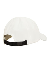 Load image into Gallery viewer, Fred Perry Pique Classic Cap Snow White czapka z daszkiem
