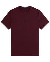 Załaduj obraz do przeglądarki galerii, FRED PERRY EMBROIDERED OXBLOOD T-SHIRT
