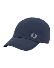 Load image into Gallery viewer, Fred Perry Pique Classic Cap Dark Airforce czapka z daszkiem
