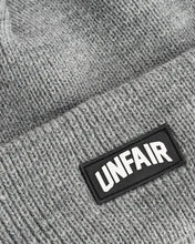 Załaduj obraz do przeglądarki galerii, Unfair Athletics Curved Patch Beanie Grey czapka zimowa
