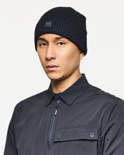Załaduj obraz do przeglądarki galerii, Weekend Offender Kettama Rib Knit Beanie Navy czapka zimowa
