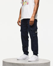 Załaduj obraz do przeglądarki galerii, WEEKEND OFFENDER PIANEMO CARGO PANTS NAVY SPODNIE
