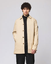 Załaduj obraz do przeglądarki galerii, Weekend Offender Whitehouse Mac Jacket Stone płaszcz
